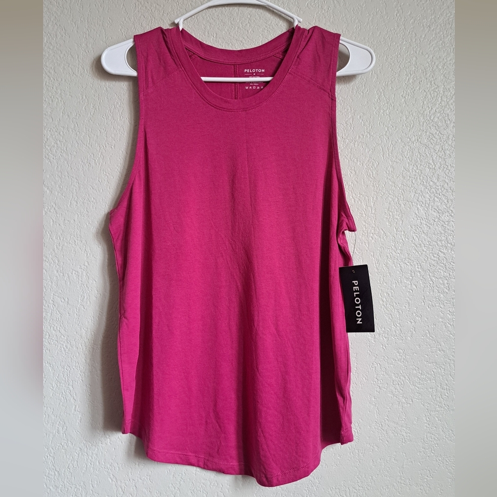 Peloton Pink Activewear Outdoor Casual Tank Top Size Medium NWT